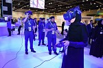 جمارك دبي تصطحب زوار جيتكس  في تجربة تفتيش افتراضية 