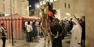 الأعراس الإماراتية التقليدية تغمر زوّار سوق السيف بمشاعر الفرح