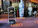 روبوت تقديم الطعام الصيني في أفضل مطاعم القصر الصيني الرائدة في أوروبا، مطعم 