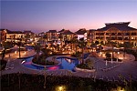 إقامة مشوّقة بالقرب من أفضل المنتزهات الترفيهية في دولة الإمارات العربية المتحدة مع Hotels.comTM