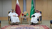 وزير الخارجية يلتقي وزير خارجية قطر