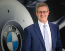مبيعات سيارة BMW الفئة السابعة الرائدة تحقق نتائج قياسية مع أكثر من 5000 سيارة مباعة في عام 2016