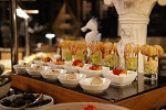 رحلة إلى شواطئ اليونان من قلب الرياض في مطعم باريا هيلتون العليا