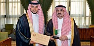 امير الرياض يستقبل سمو رئيس المنتدى السعودي للابنية الخضراء ويتسلم العضوية الفخرية الاولى