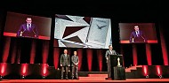 «أوديمار بيغيه» تفوز بجائزة جنيف الكبرى للساعات الفخمة 2015 عن ساعة المجوهرات Diamond Punk