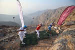 لاعبو تحدي رأس الخيمة للجولف 2016 يخوضون تجربة مفعمة بالمغامرة من على قمة جبل جيس
