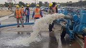 شركة المياه الوطنية تسيطر على انكسار بطريق الملك خالد شمال غرب الرياض