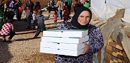 مركز الملك سلمان يواصل توزيع وجبات الإفطار على اللاجئين السوريين في لبنان 