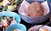 مطعم أزور يُقدم لضيوفة وجبة الغداء الآن في فندق حياة ريجنسي الرياض