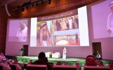 وزير الدولة الإماراتي يستعرض مسيرة زايد القائد والمؤسس والإنسان
