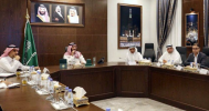 الأمير عبدالله بن بندر يستعرض مشاريع تطوير المشاعر المقدسة