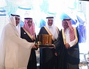 الأمير سلطان بن سلمان يكرم محافظ الطائف السابق