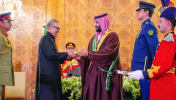 الرئيس الباكستاني يقلد ولي العهد أعلى وسام مدني