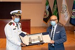 عام / قائد القوات البحرية الملكية السعودية يُعوّم كورفيت 