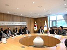 الإمارات وكوريا تبحثان تدشين مسارات جديدة تدعم وصول مجتمعي الأعمال فيهما إلى الفرص الاستثمارية