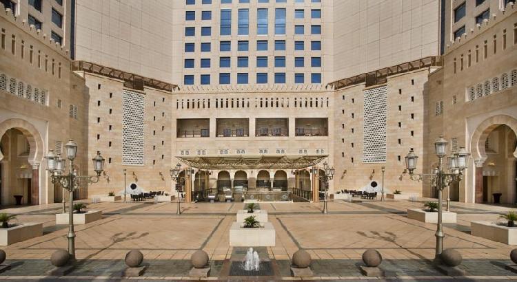 Районы мекки. Anjum Hotel Makkah. Большой отель в Мекке. Отель в Мекке Рабина. Отель 4 звезды в Мекке.