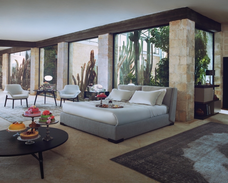 Hot summer offers from Western Furniture Eye of Riyadh