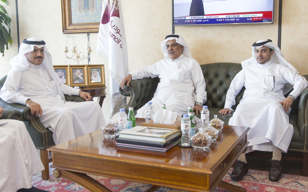 أمين عام مجلس الغرف السعودية يستعرض مع أمين غرفة الاحساء أوجه التعاون أمين عام مجلس الغرف السعودية يستعرض مع أمين غرفة الاحساء أوجه التعاون