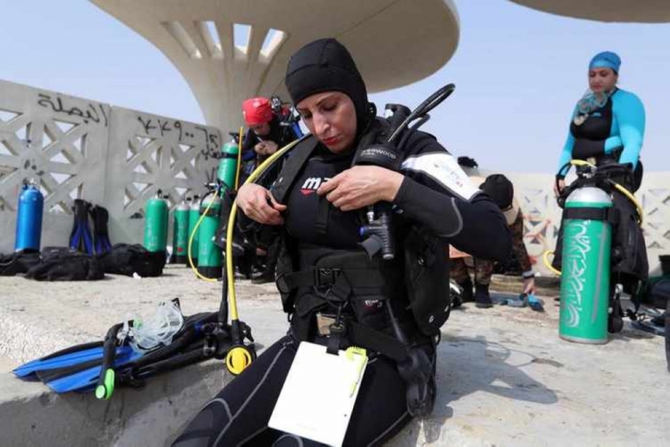 10 Saudi women hold internationally recognized diving licenses Eye of