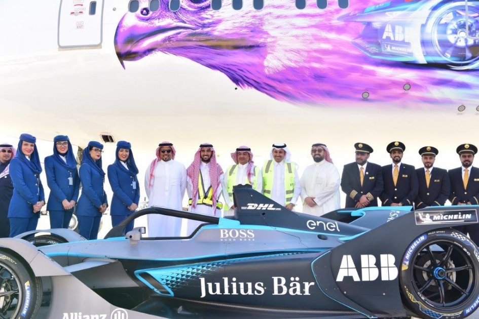Saudi Arabian Airlines (Saudia) Reveals Formula E Gen2 Car Aircraft