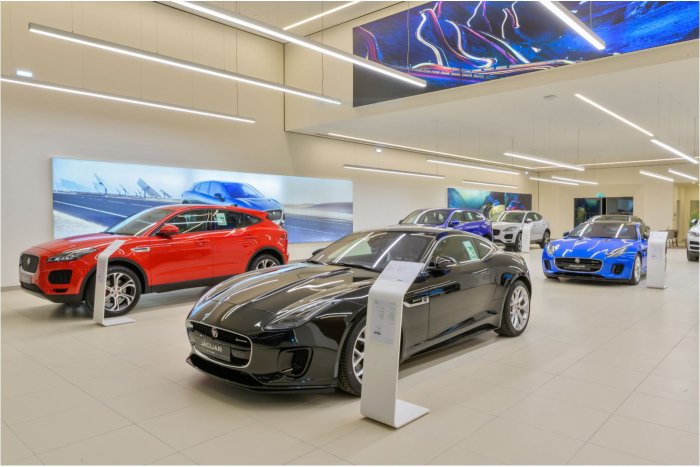 Mohammed Yousuf Naghi Motors β Unveils New Jaguar Land Rover Showroom ...