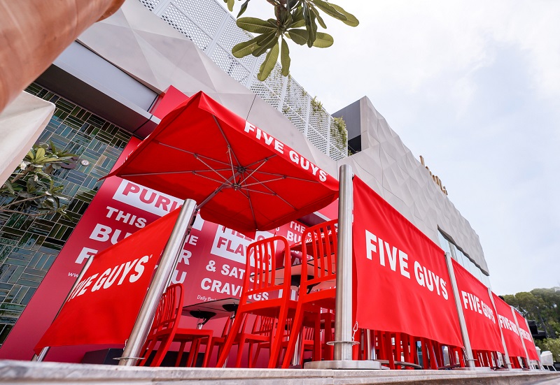 Five Guys sizzles up UAE expansion with new store at Galleria Mall Al