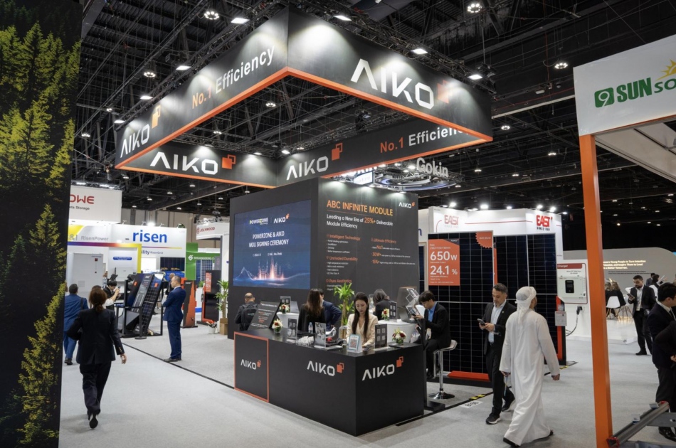 Chinese firms showcase solar technologies at Abu Dhabi Sustainability Week
